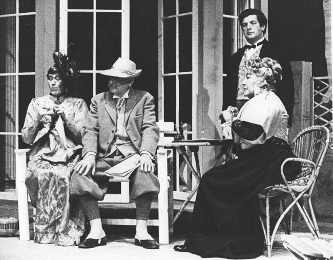 A Woman of no Importance